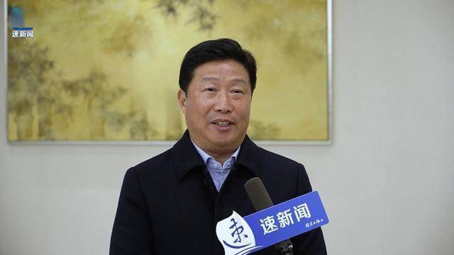 江苏 双星彩塑新材料股份有限公司董事长 吴培服