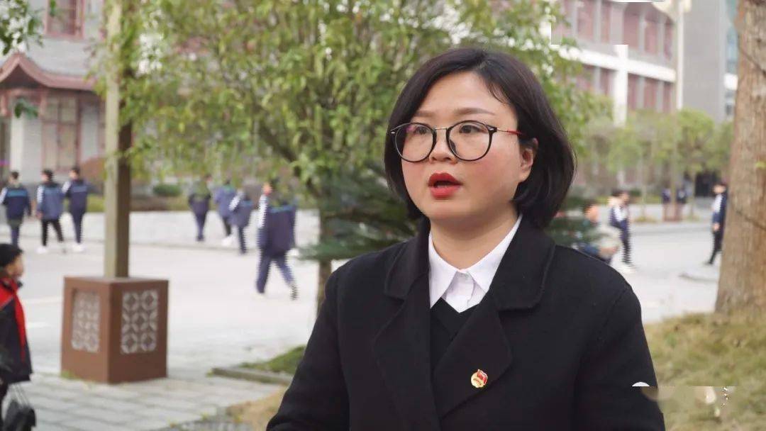 发  稿:杨铠玮  罗娅菲 返回搜