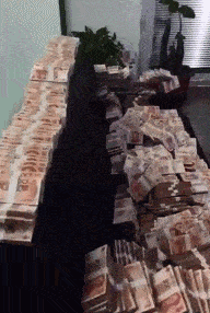 搞笑GIF: 这操作别人也是学不来