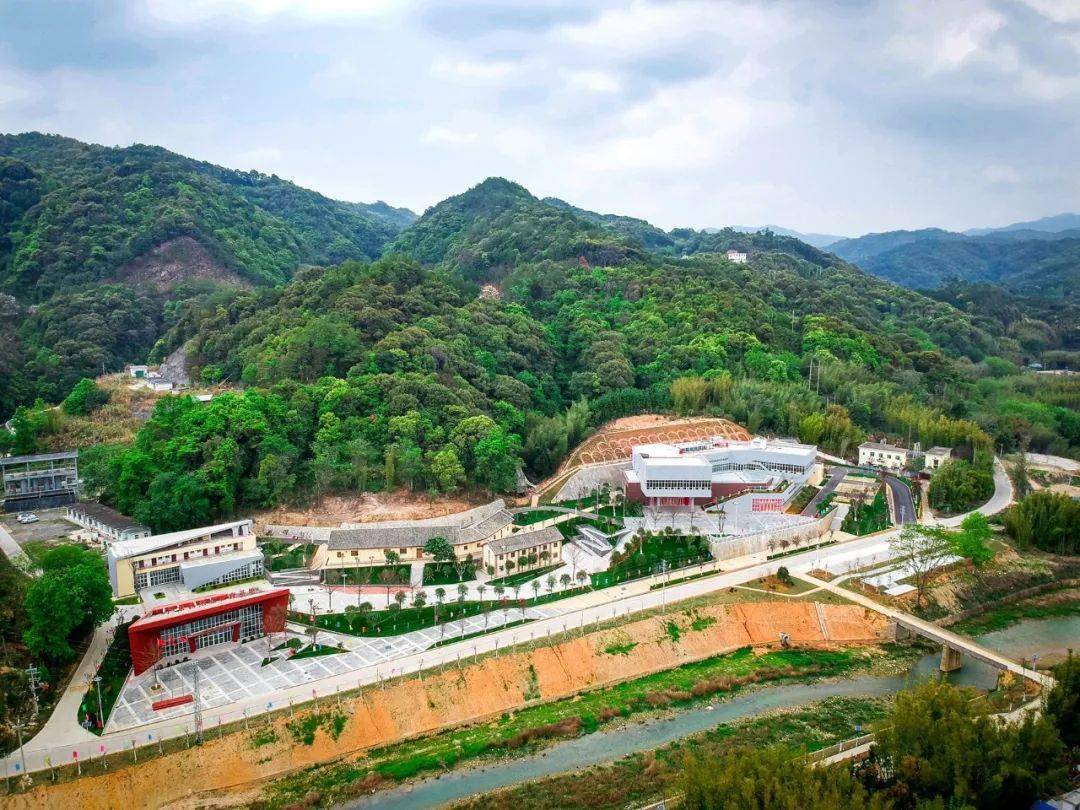 这里就是韶关市翁源县坝仔镇半溪村提供了三分之二的核燃料