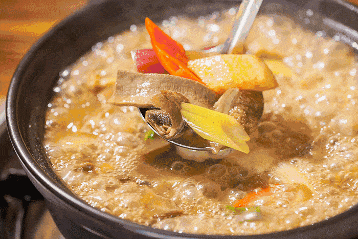 让我们一起用美食 来吹响禾斓暮沤!