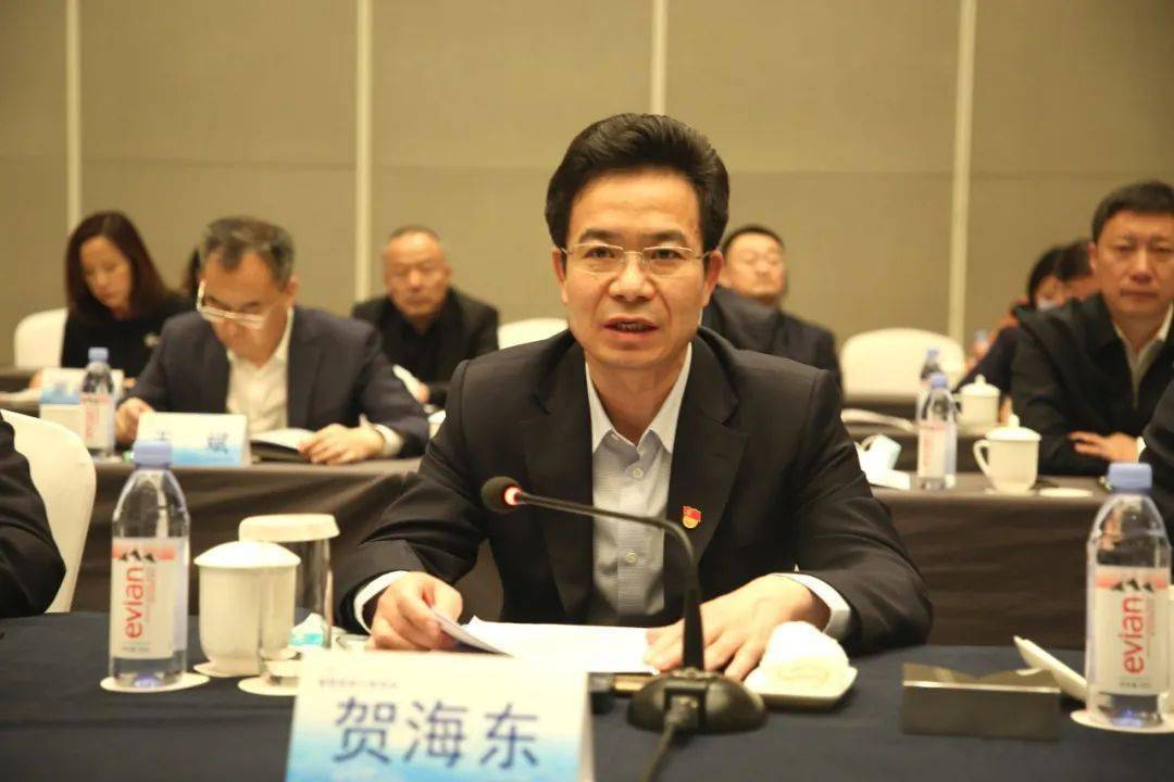 呼和浩特市举行楚商首府行恳谈会扩大首府高质量发展的"朋友圈"