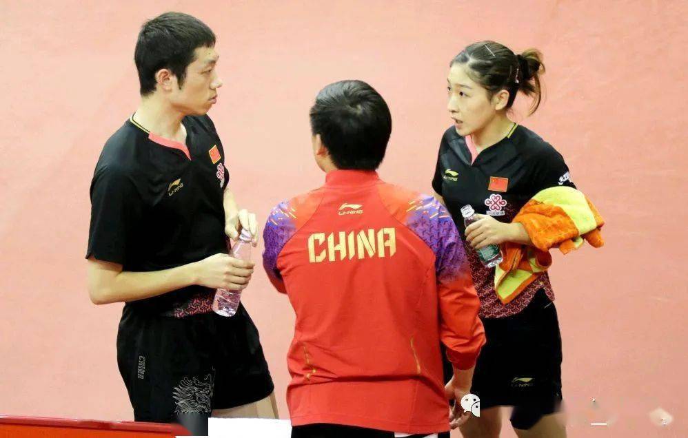 许昕一语双关,在刘诗雯,孙颖莎的搭档选择上,释放了什么含义?_混双