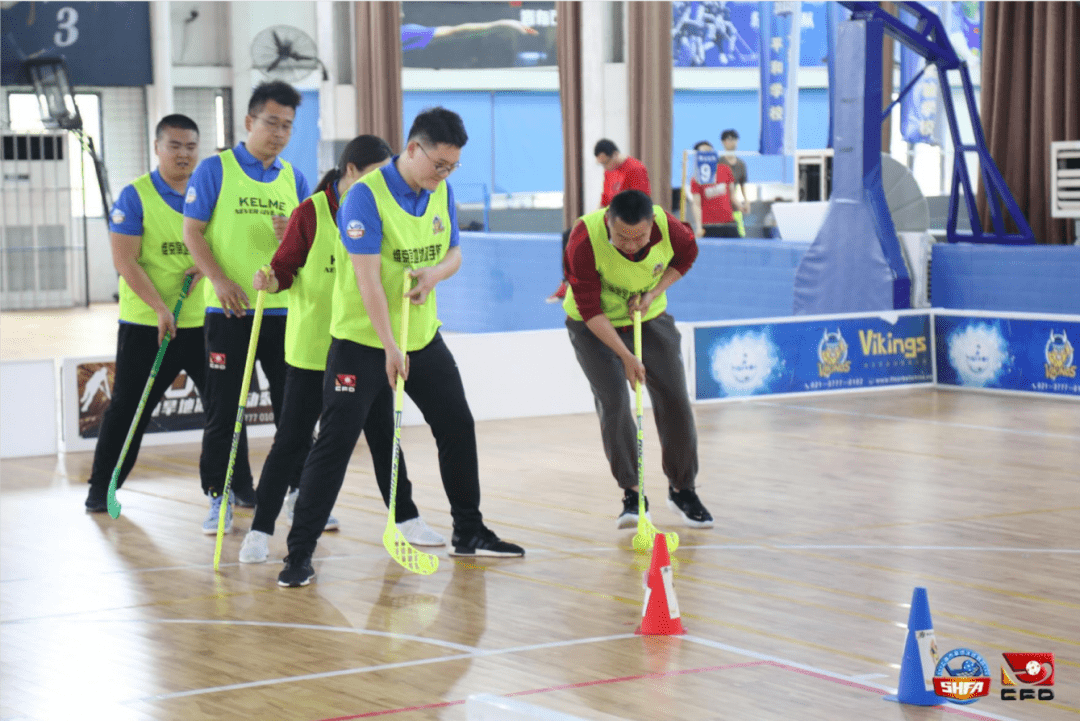 教练招募|"球"实春华,floorball邀你来练球!_冰球