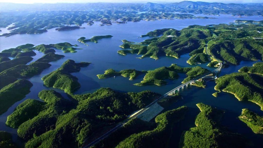 外交部全球特别推介湖北千湖之省山水画廊荆楚文化源远流长