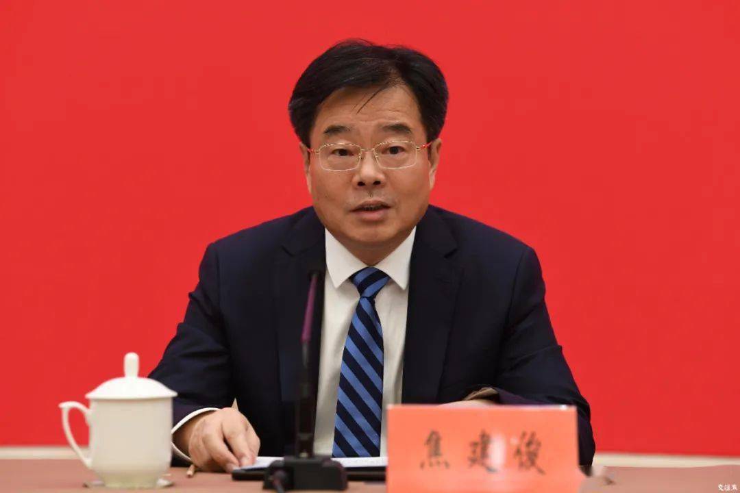 江苏省委宣传部常务副部长焦建俊介绍,结合我省实际,  党史学习教育
