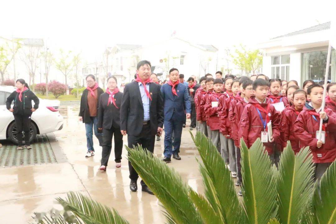 【盐城红领巾】响水县银河路小学组织参观吕恩覃革命烈