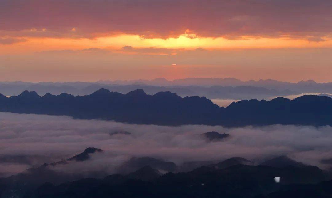 亚洲最大桌山八面山等你来!