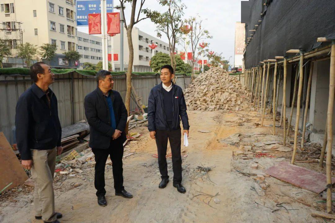 【代表风采】镇人大代表陈锦坤:牢记群众期盼 助力乡村振兴_路社区