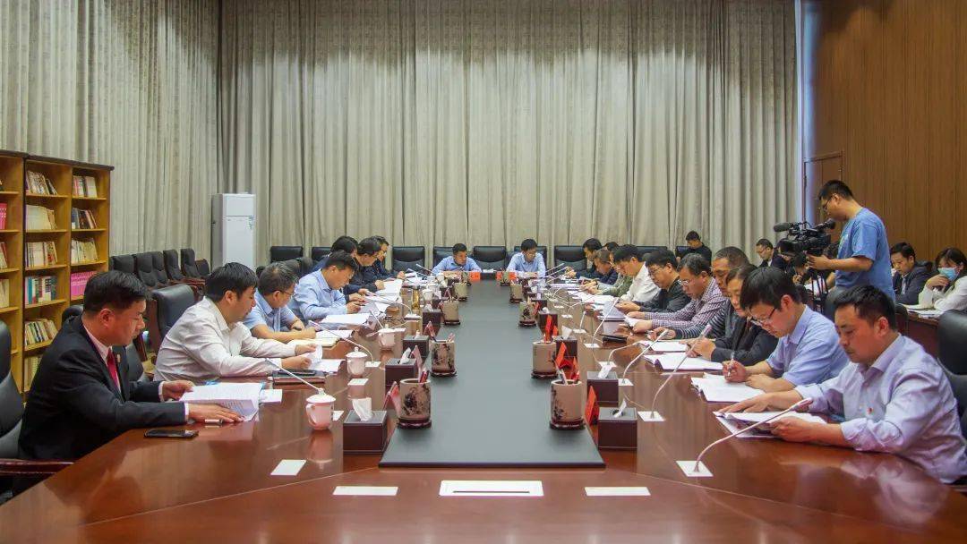 推进教育整顿锻造政法铁军淇滨区召开全区政法队伍教育