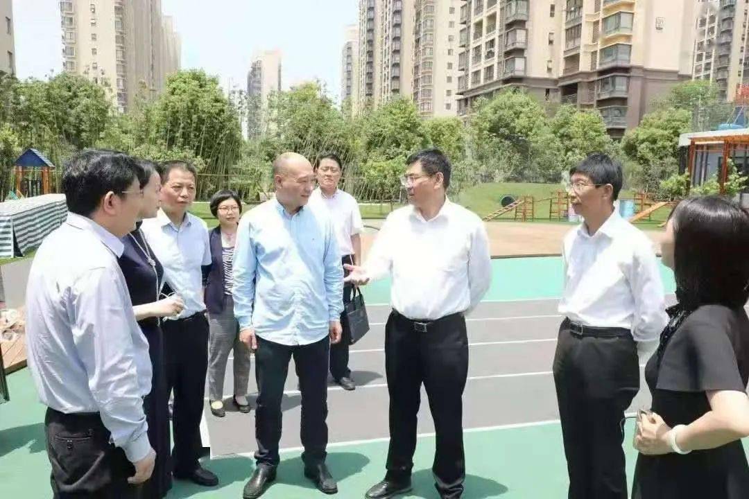 张小平走访联系基层省人大代表 吴伟柱陪同_南昌市