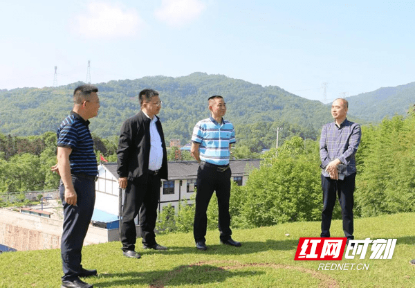 慈利县领导赴杉木桥镇督查安全生产,防汛等工作