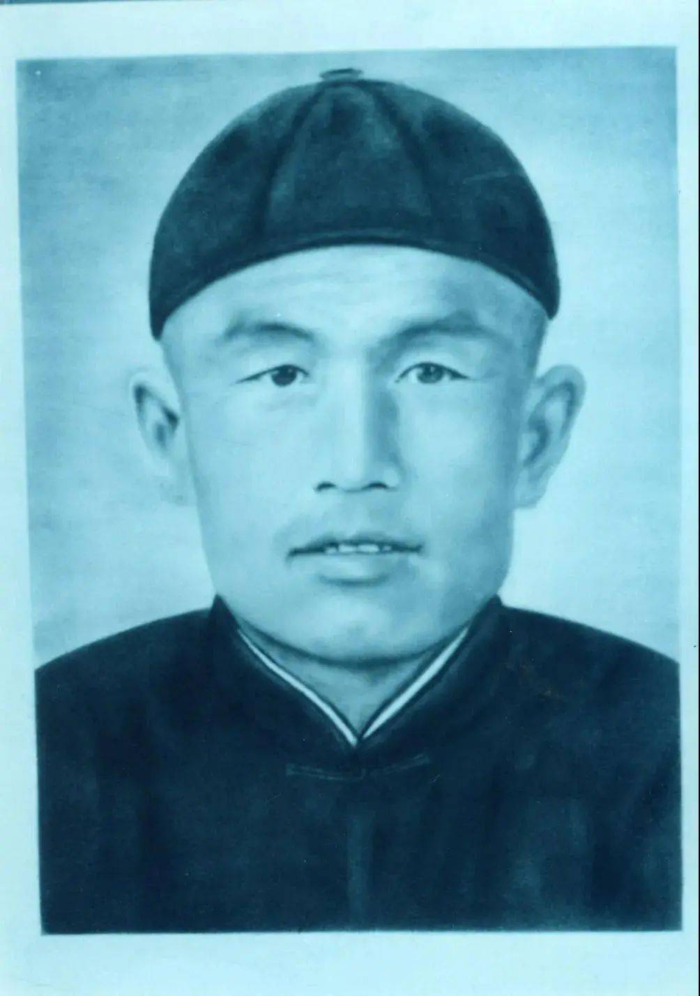 1947年9月3日,在永宁县城南桥子刑场上,随着刽子手的三声枪响,王克和