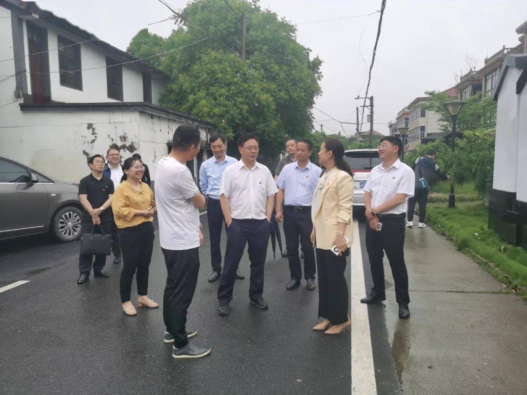 四川省阿坝州政协副主席,黑水县委书记刘云建一行到周