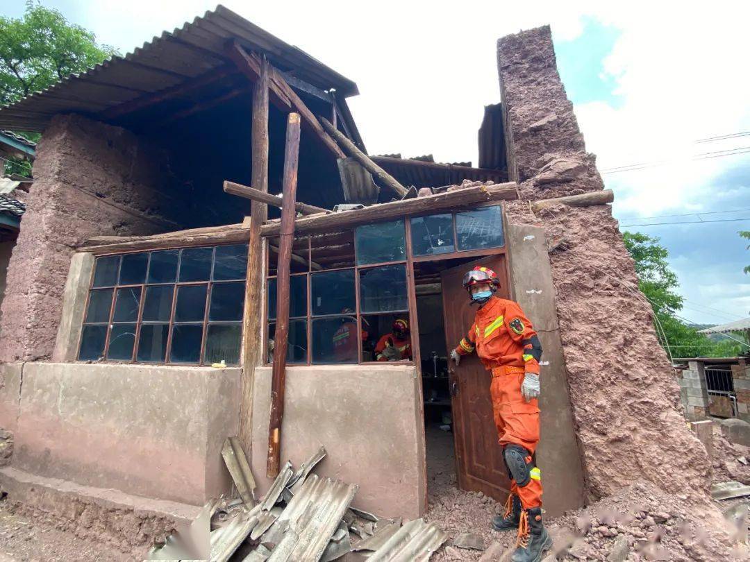 保山消防大理漾濞521地震救援24日纪实坚守一线排危除险为民服务