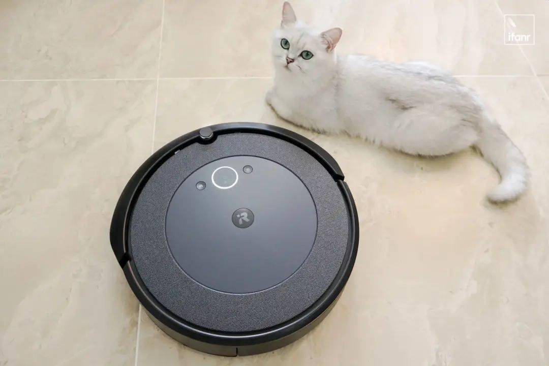 irobot 新款扫地机器人体验:当 3999 元也有了万元旗舰的技术_roomba