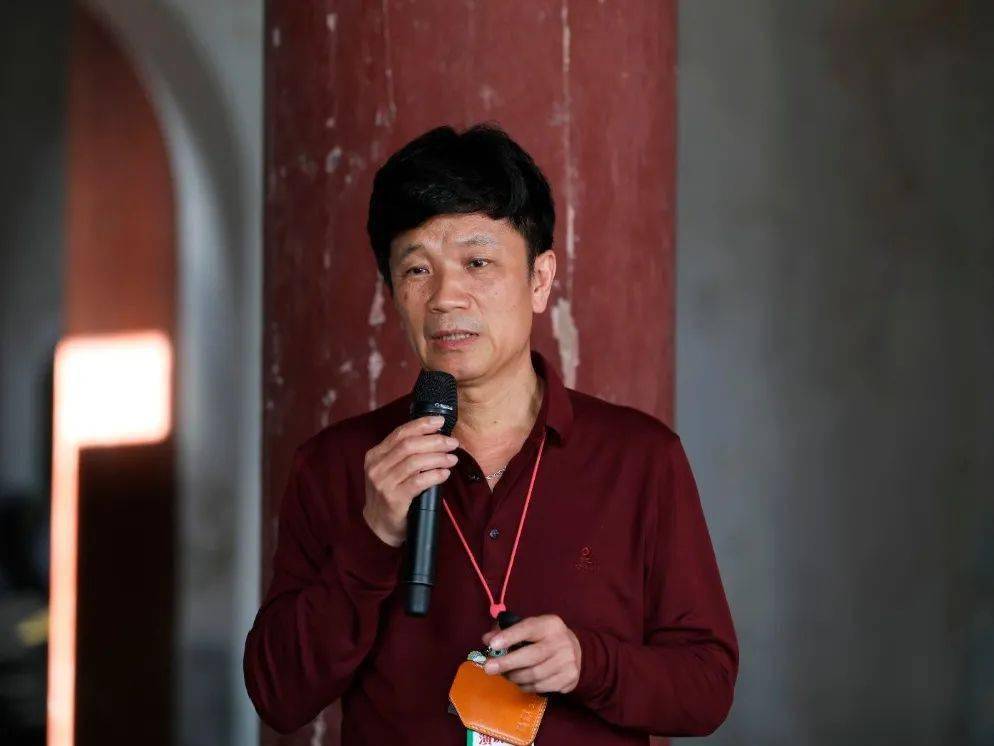 风是和非物质相关的风俗民意,土是乡土建筑及地方特产,情是原住民主导