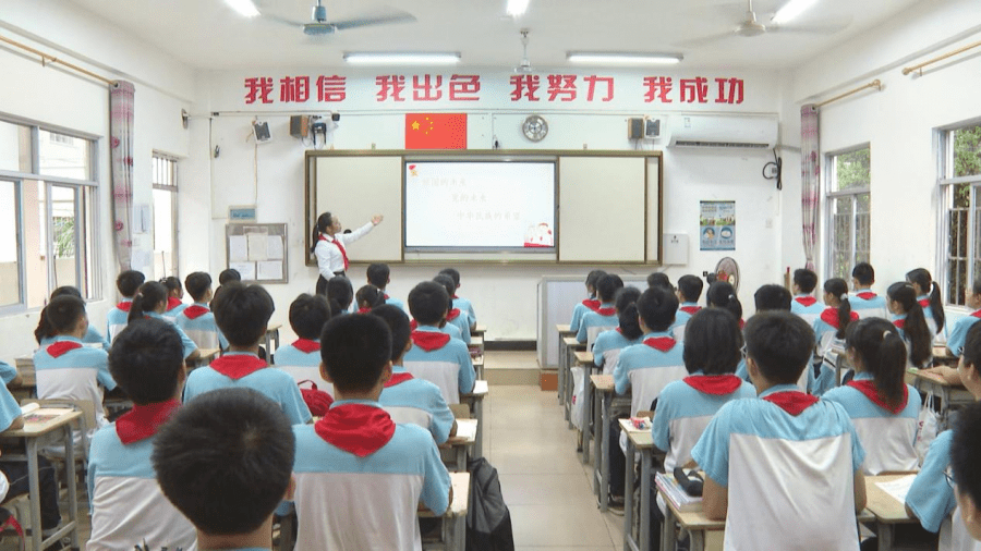 习近平总书记给江苏省淮安市新安小学少先队员们的回信在广西各地引起