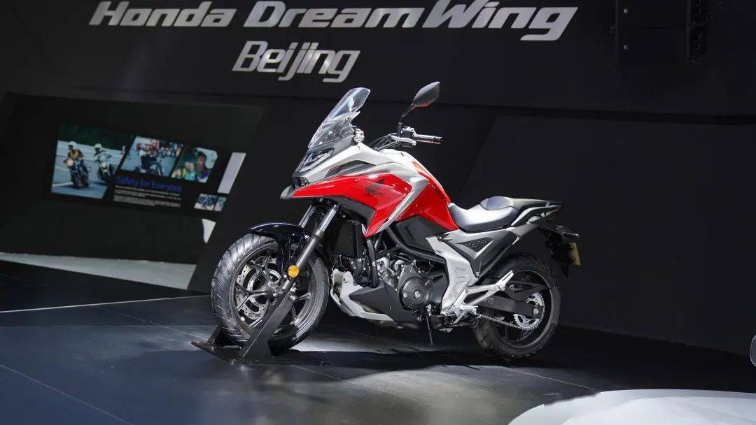 gl1800价格及图片,奔驰glb180价格及图片 honda本田金翼gl1800