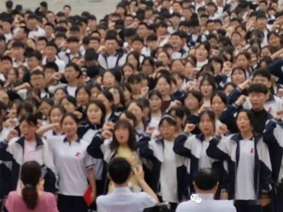 【实拍】东明实验中学热闹了!