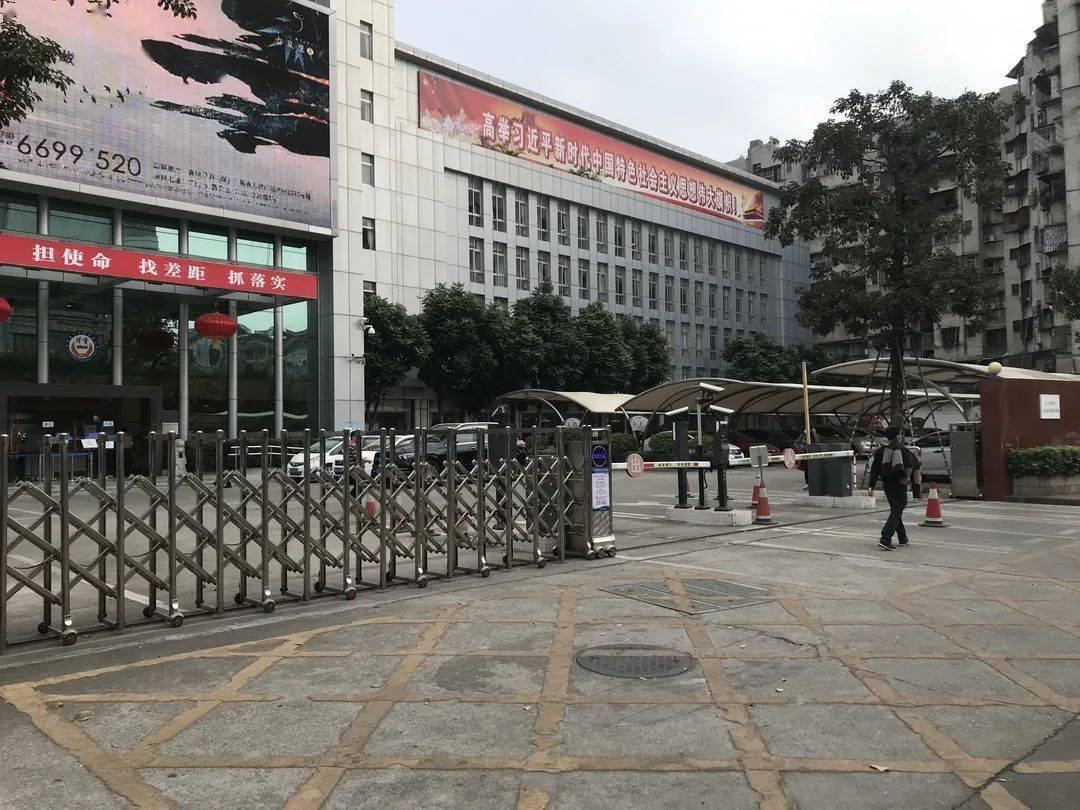 新会区圭峰东路10号美术馆停车场新会区美术馆停车场,新会区人民政府