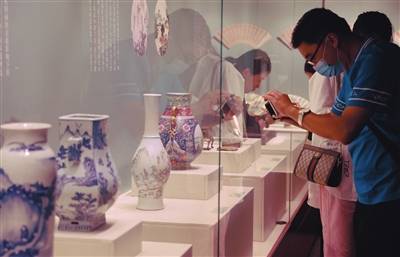 沈阳故宫馆藏山水题材文物特展开幕