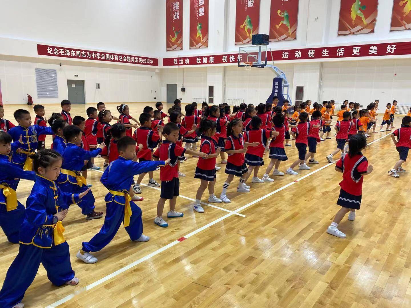 惠民县幼少儿武术兵阵展演举行兵圣故里的少儿武术风