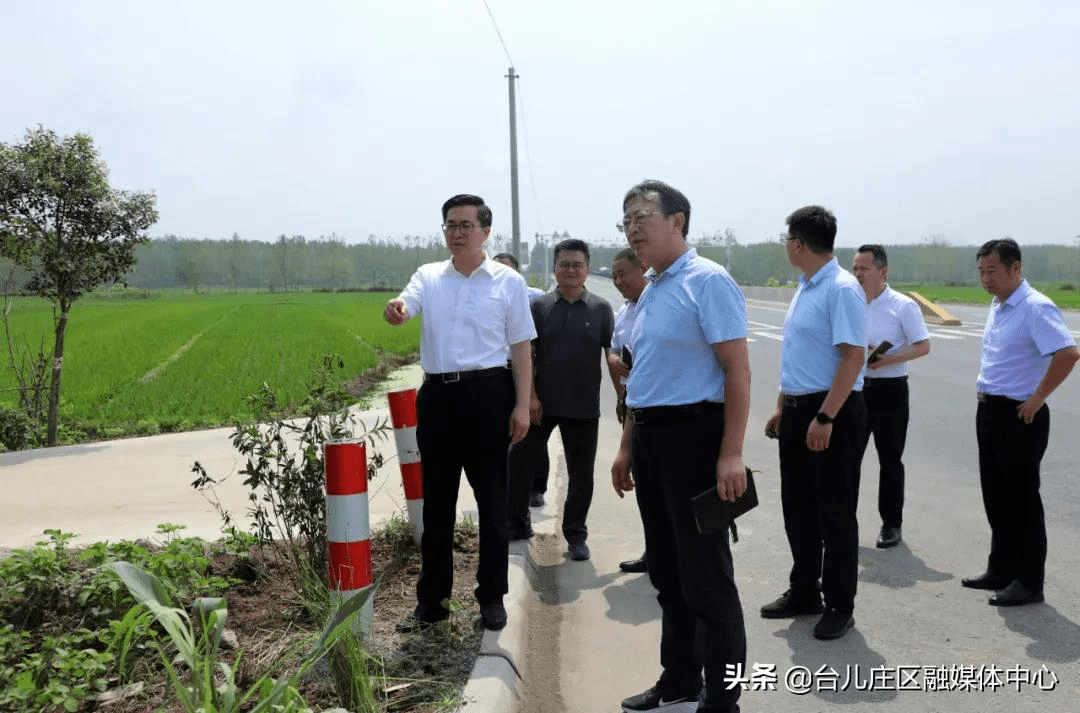 台儿庄刘涛调研省界区界景观节点整治提升