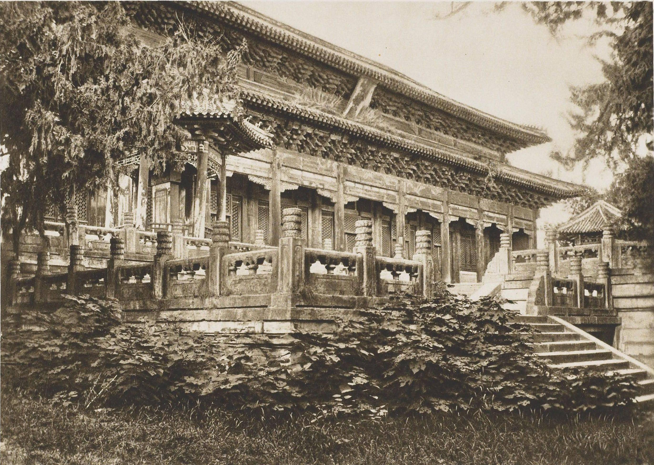 柏石曼清末中国行(4)1907年的山东泰山老照片_建筑