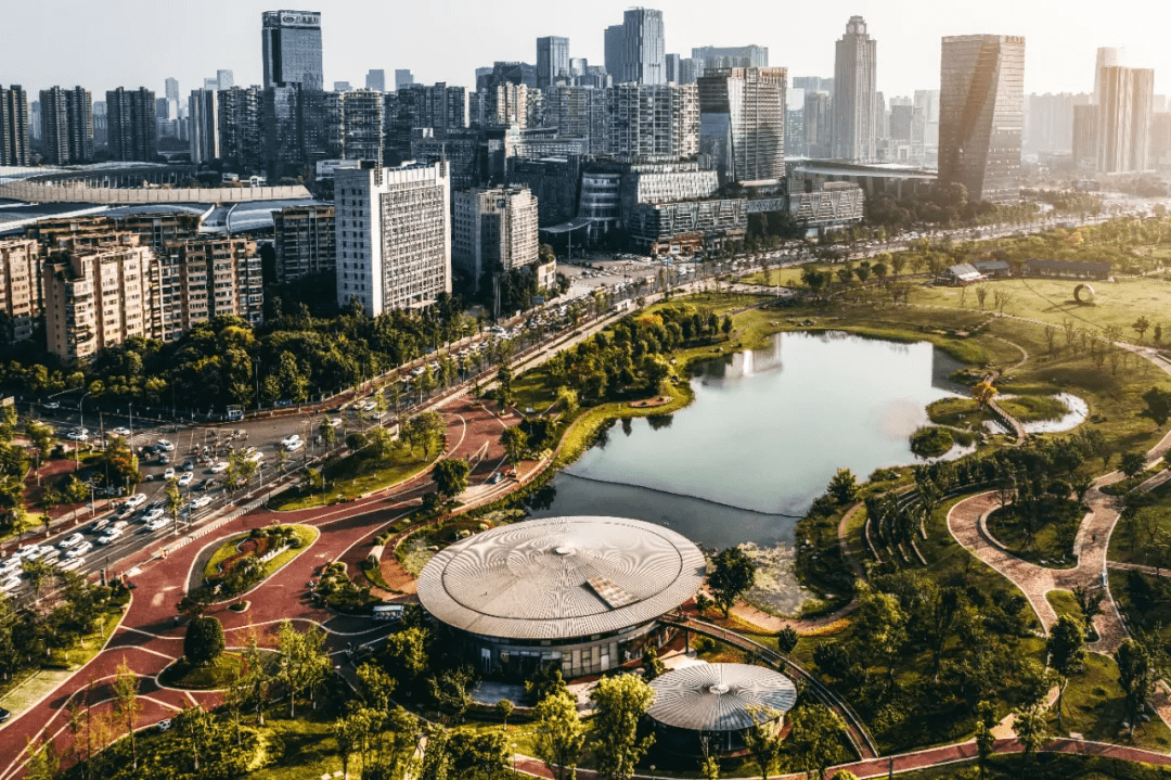 成都的湖公园城市诗意栖居