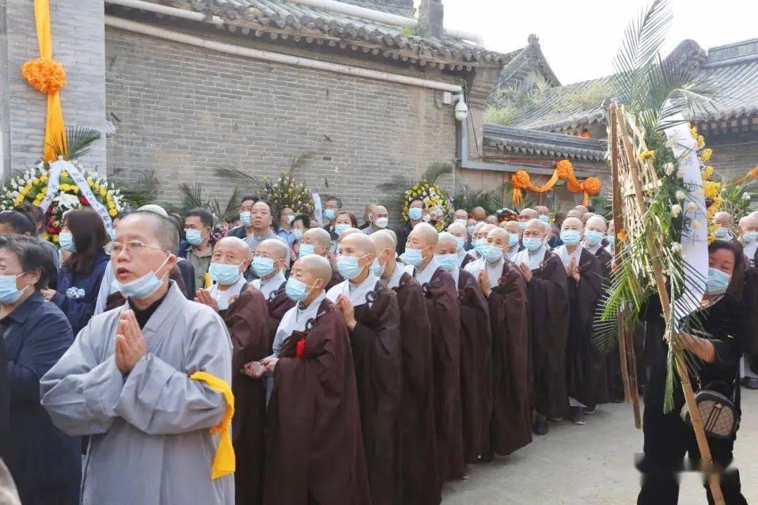 悲明老和尚追思法会在五台山龙泉寺举行