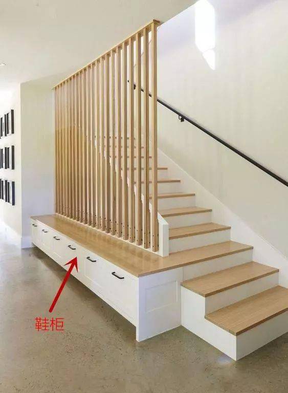 楼梯就不现浇了,木工打制梯形楼梯,不仅省空间还能收纳!