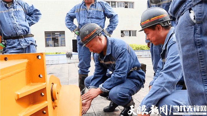 马桩柱十五载刻苦钻矿山汉子的无悔人生