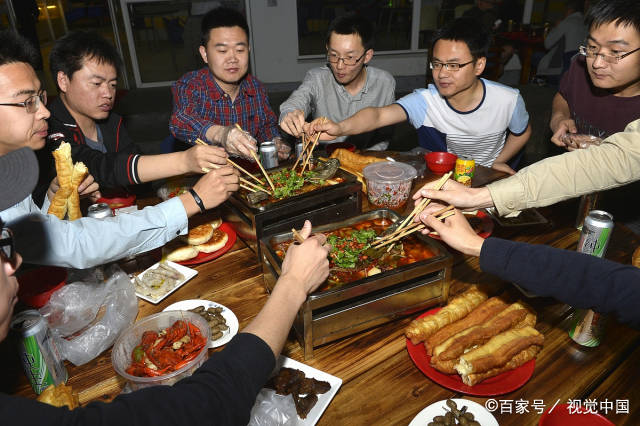 肝脏|肝病多数是“拖”出来的，出现8种表现，最好去查一下肝功