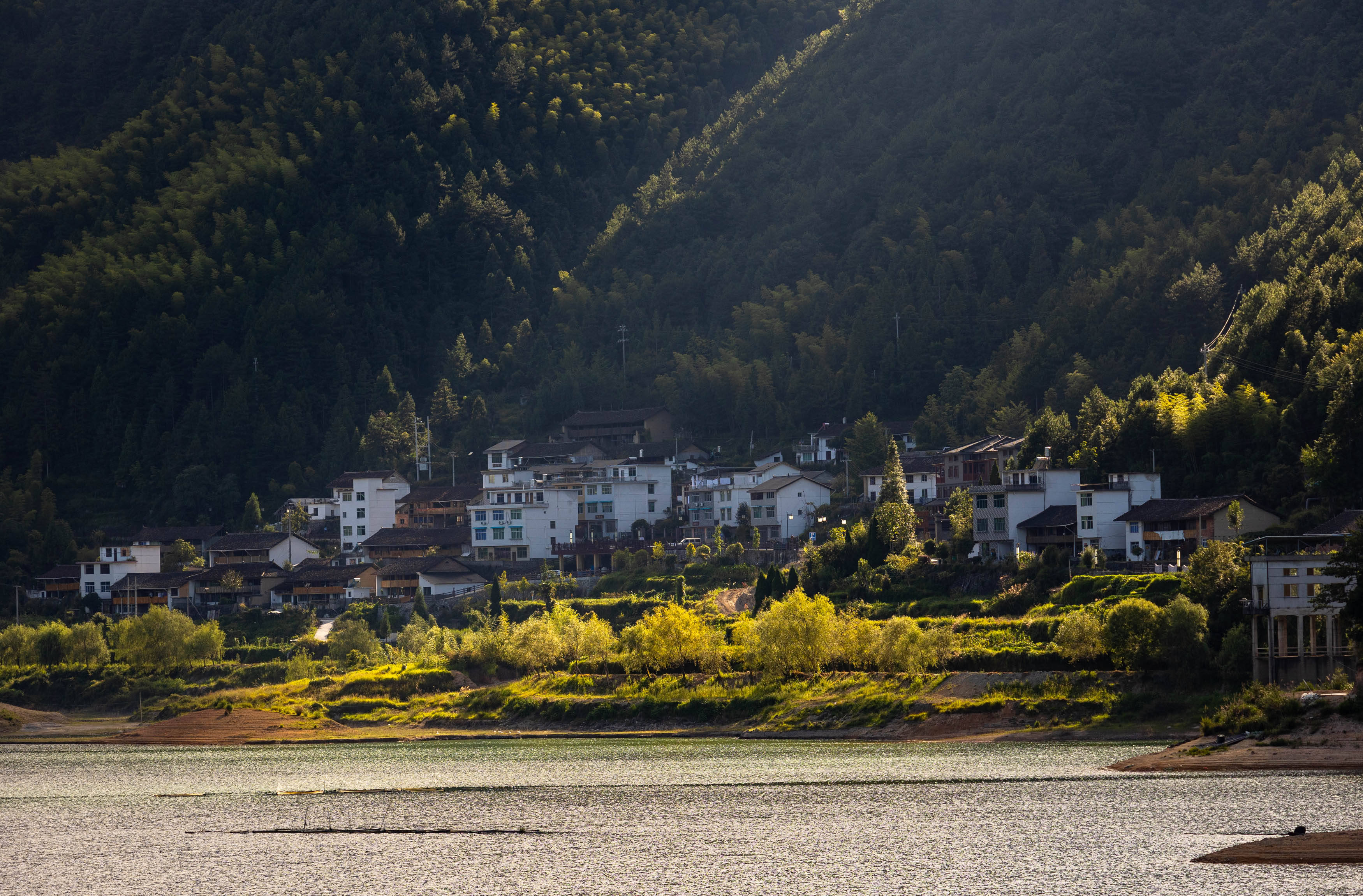 浙江景宁:崇山峻岭间的美丽乡村