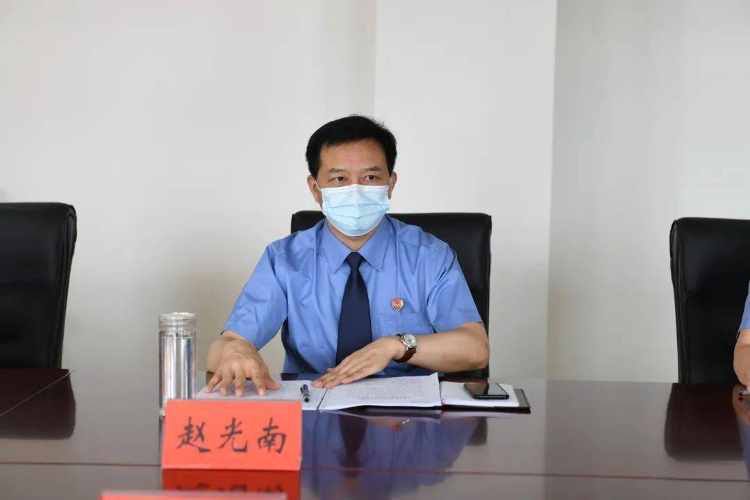 市院党组成员,副检察长赵光南参加了本次会议市院政治部副主任,机关