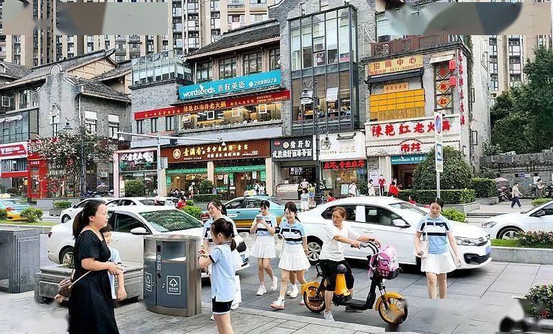 南充电视台聚焦南充1227美食街!
