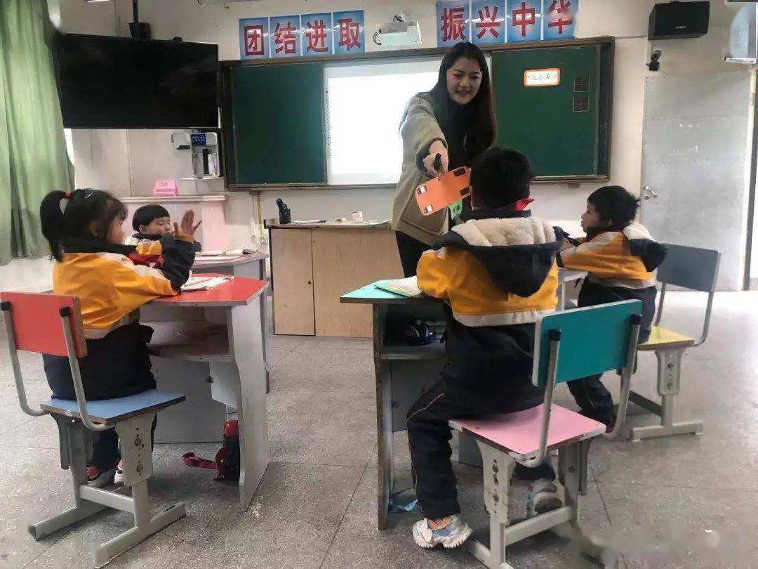共同富裕路上的乡村教育②|20个学生的山区小学,他们想办一所有温度的