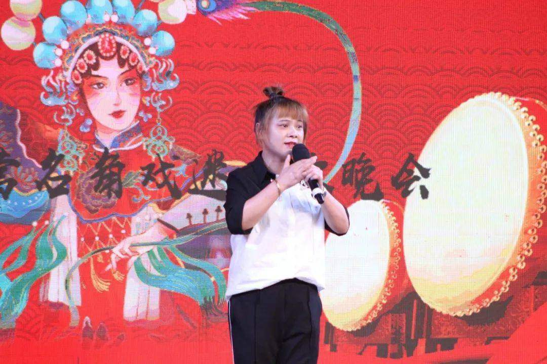王富仙(绍兴弘艺越剧团)