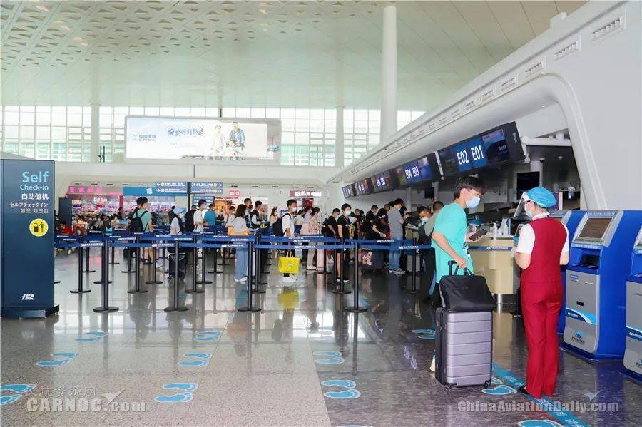 武汉机场国内航班及客流量加速回升 物流快速增长