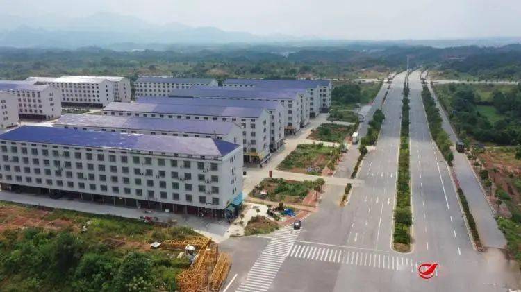 启航十四五追梦新攸县春联街道党工委书记黄华畅努力打造攸州新客厅教