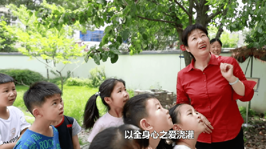 身边的榜样丨冯雅静倾心幼教数十载做有温度的委员