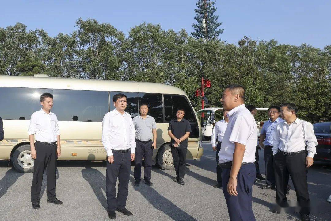 【吃透中央精神 保持高度一致】陈林松率市委班子调研"践行'两山'理论