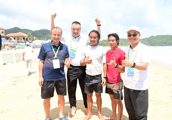 海南队邱灼,黄一格包揽男子短板冠亚军,为海南再添两枚奖牌.