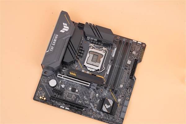 11代酷睿硬核座驾!华硕tuf gaming b560m-plus重炮手图赏