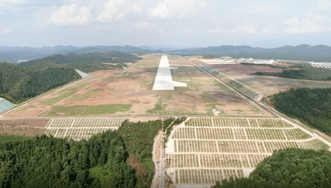 官宣:北湖机场正式通航!_郴州