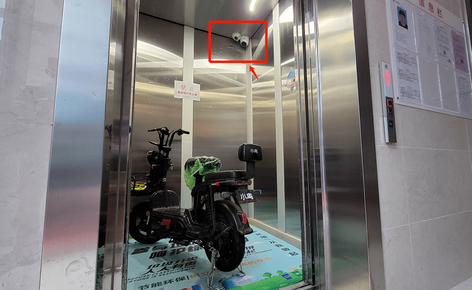 电动车进入电梯后,电梯会自动报警并停止运行