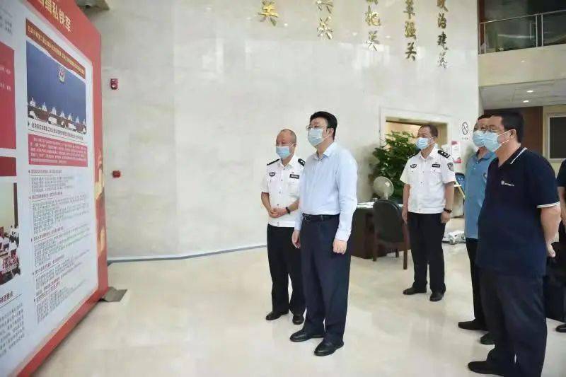 中央第十四督导组组长李佳深入中央政法机关在川垂直管理单位督导教育