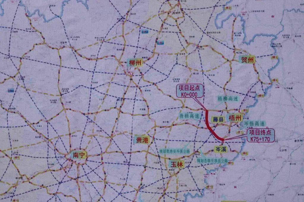 项目将纵向连通g6517梧州至柳州高速公路,s40梧州至贵港高速公路,g65