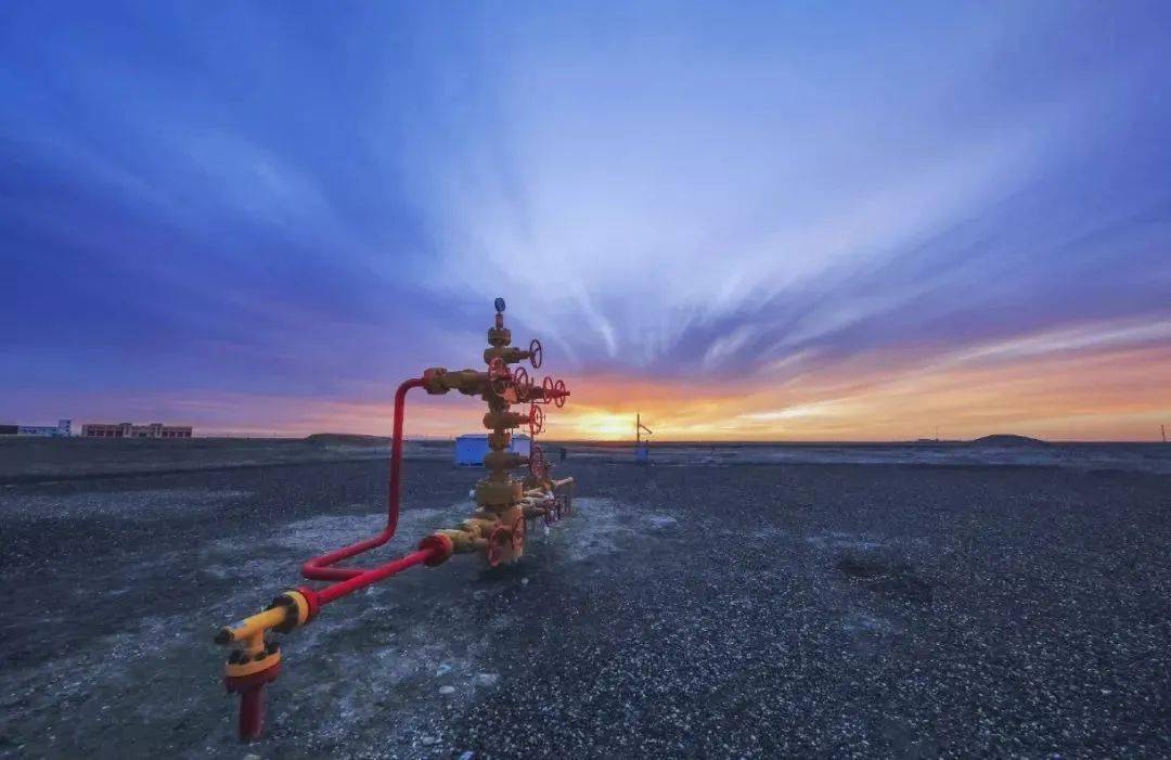 中国海洋石油集团有限公司30日宣布, 我国渤海再发现大型油田